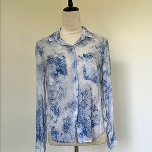 Cloth & Stone Blue and White Tie-Dye Button-Up Shirt